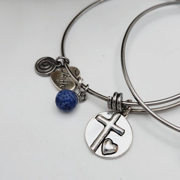 love this life Set of 2 Faith Cross & Home Heart Charm Bangle Bracelets - Picture 4 of 4